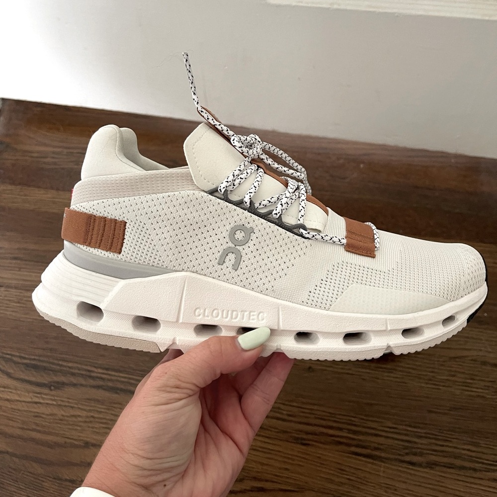 On Cloudnova Sneaker Women’s size 9
